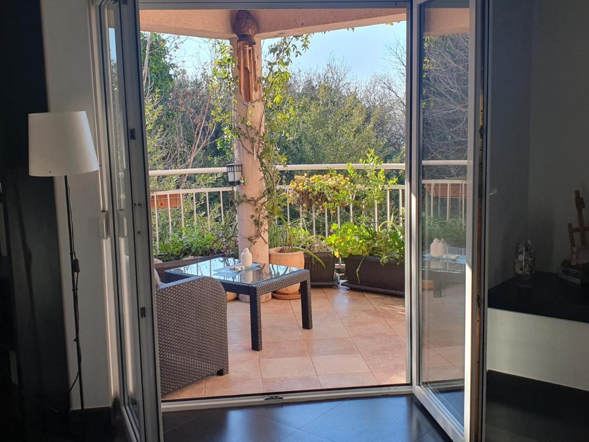 By The Sea Martina Apartment Rijeka Luaran gambar