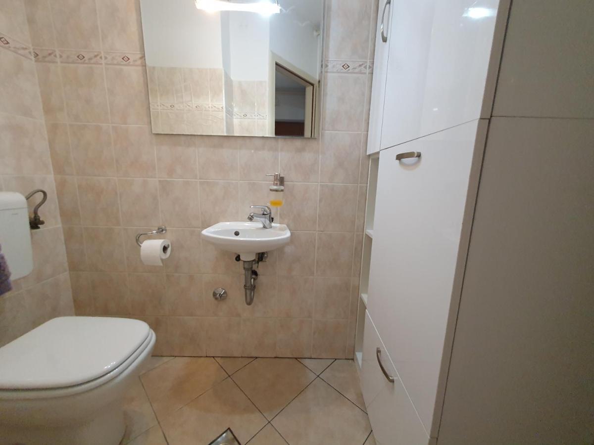 By The Sea Martina Apartment Rijeka Luaran gambar